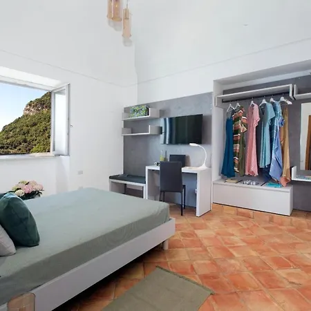 Estate4home - La Casa Di Lia 아파트